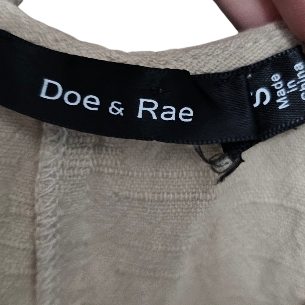 Doe & Rae Linen Romper - Picture 7 of 9